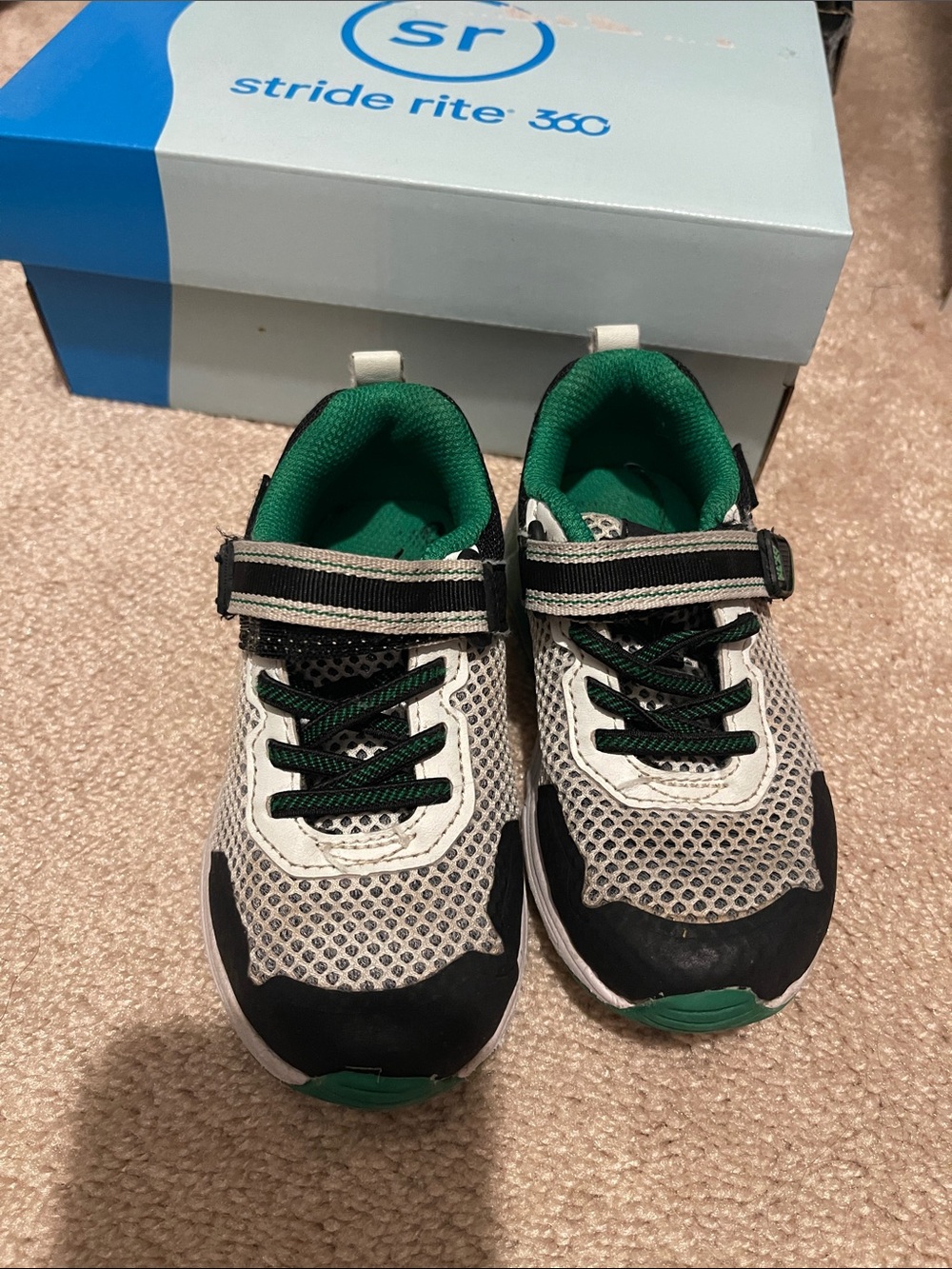 Stride rite toddler shoes 8.5M